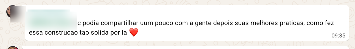 Mensagem no grupo da comunidade convidando uma colega a compartilhar suas práticas de construção de marca pessoal